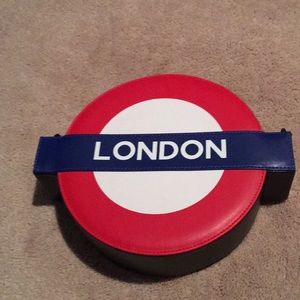 London tune sign purse